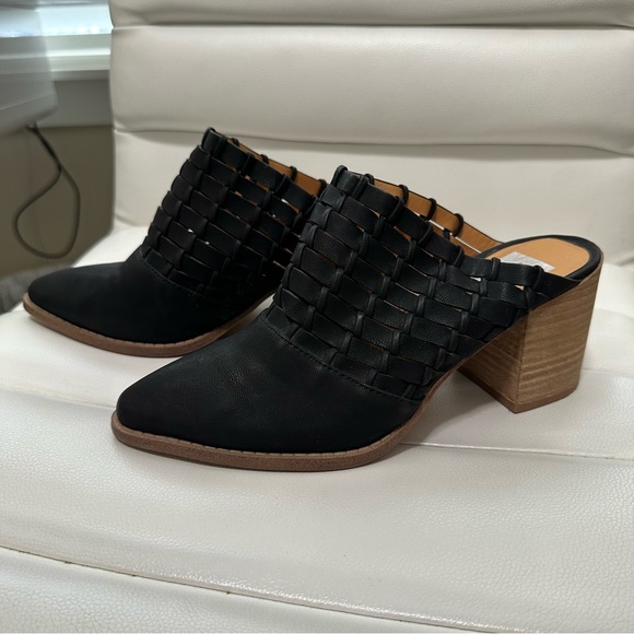 DV by Dolce Vita Taya Block Heel Mules Black 7.5 - Picture 7 of 9